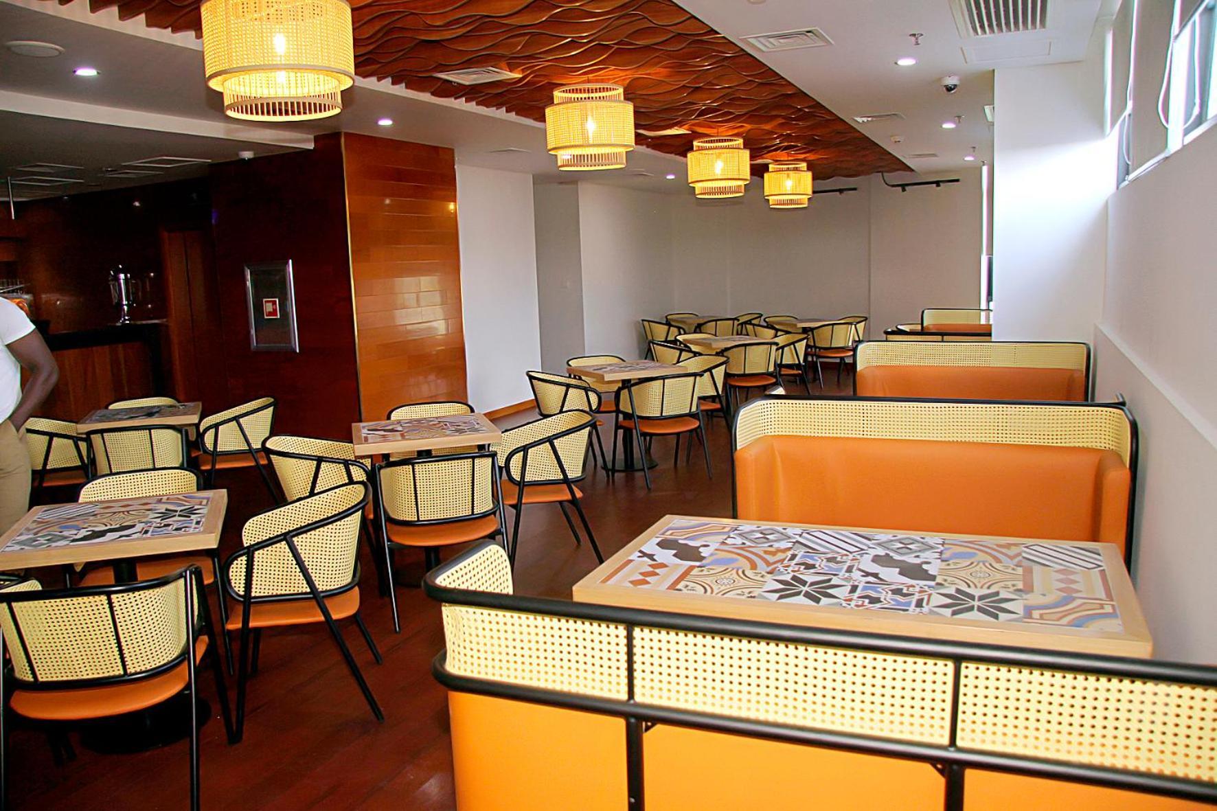 Hotel Express Luanda Exterior photo